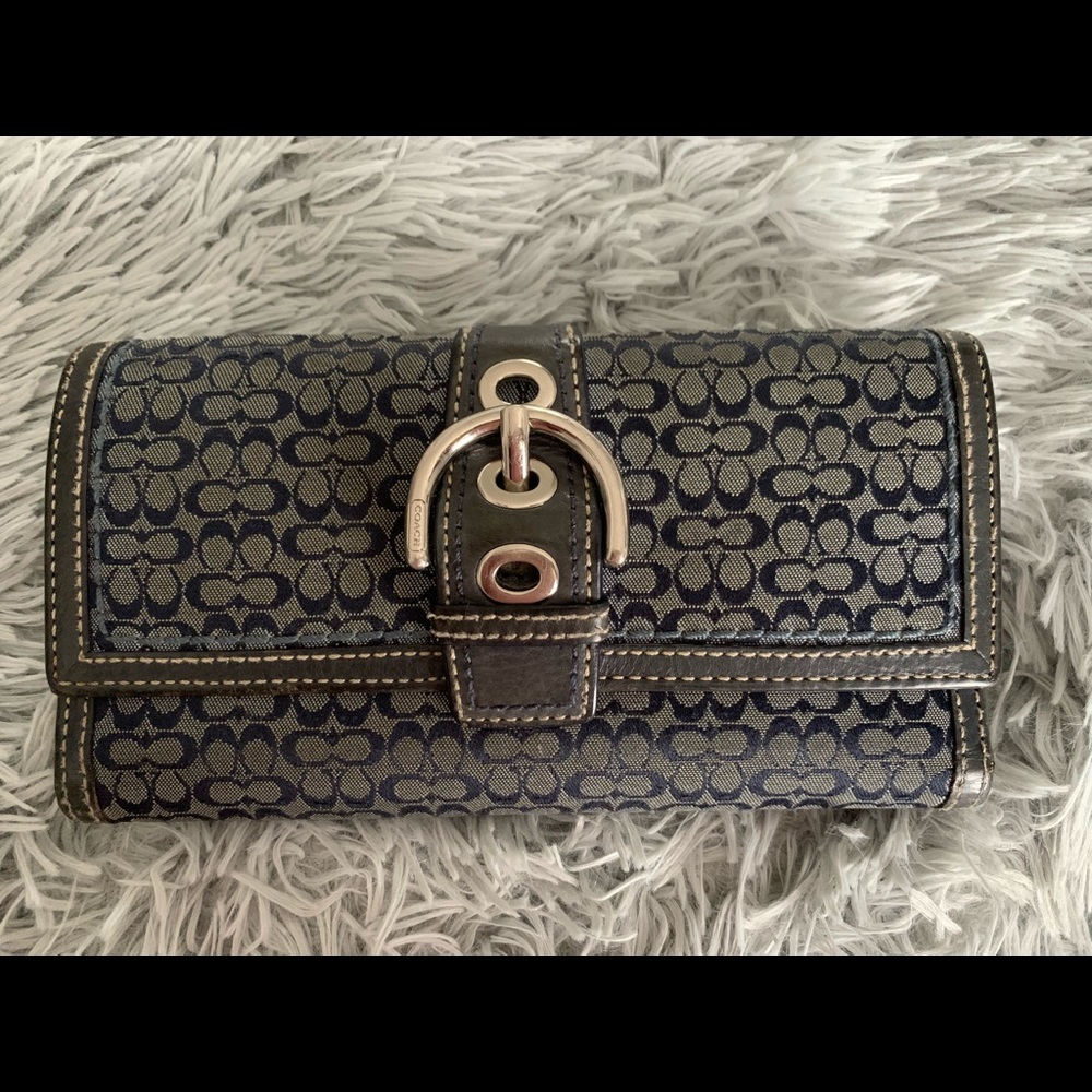 FLASH SALE‼️ Authentic COACH LOGO WALLET